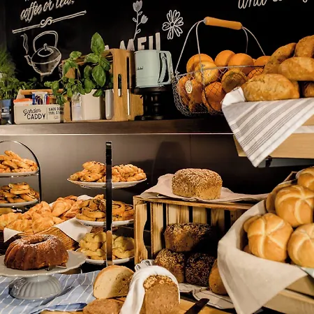 One Salzburg-mirabell 3*