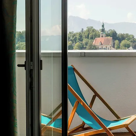 One Salzburg-mirabell