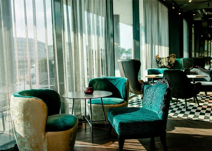 One Salzburg-mirabell Solnohrad