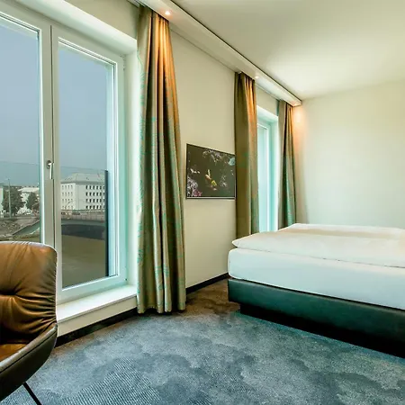 One Salzburg-mirabell 3*