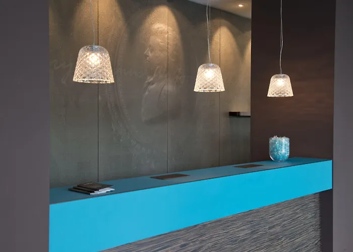 One Salzburg-mirabell 3*